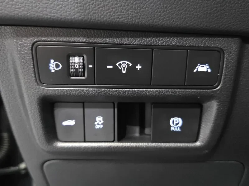 Hyundai Sonata 2.0 Lpg Style, снимка 14 - Автомобили и джипове - 55615849