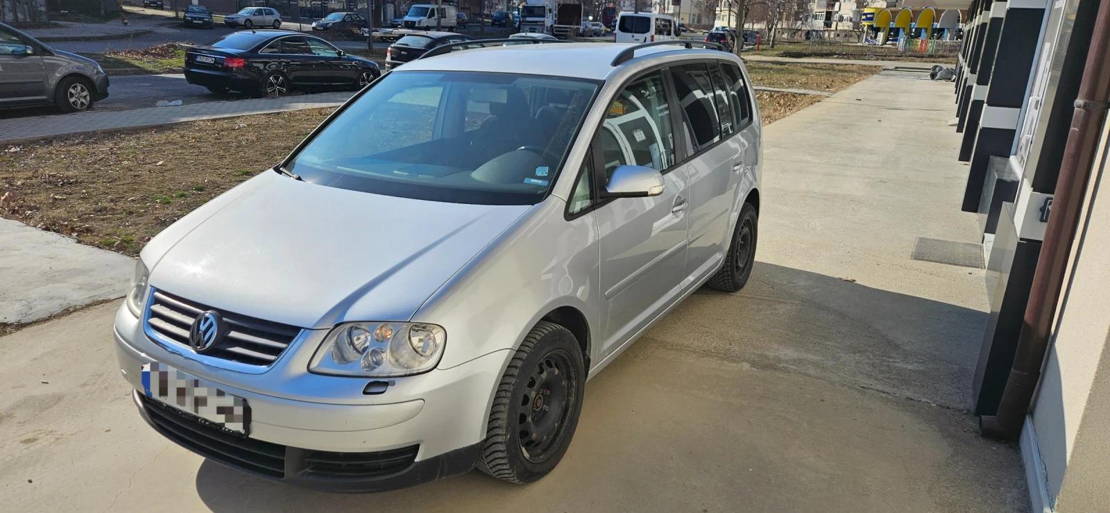 VW Touran 1.9 105 DSG - изображение 2