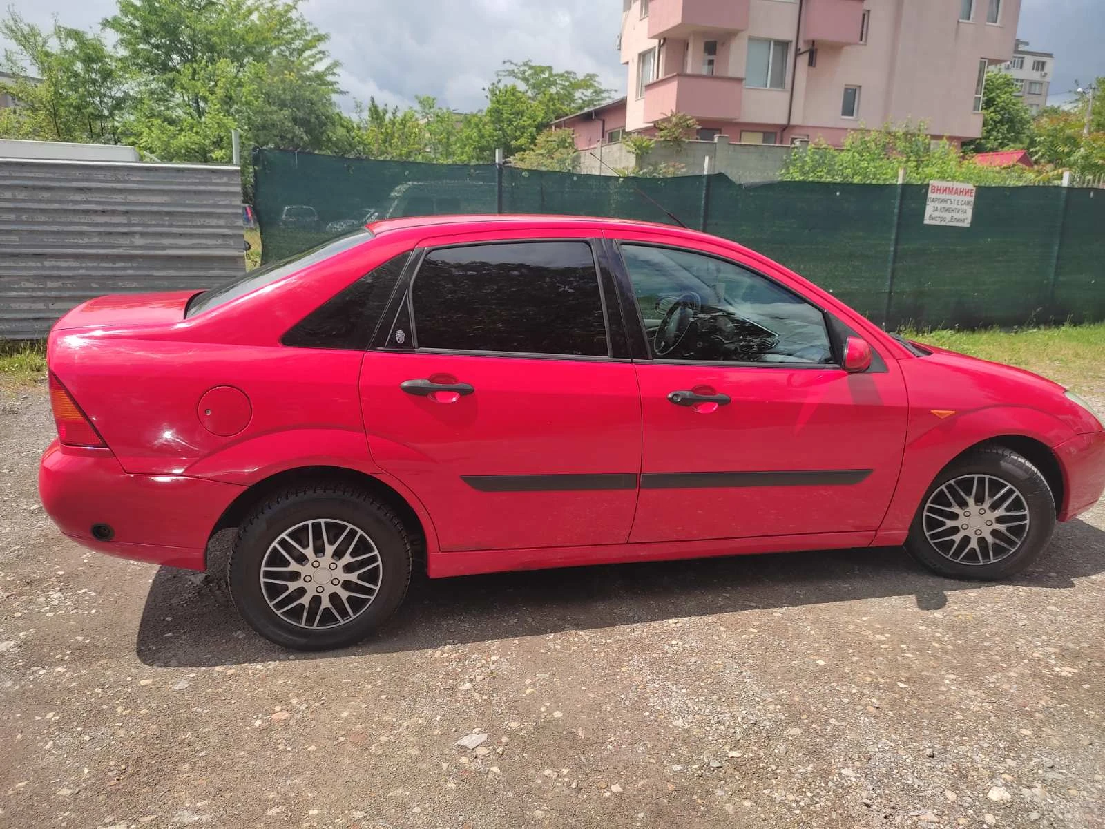 Ford Focus Ghia - изображение 8