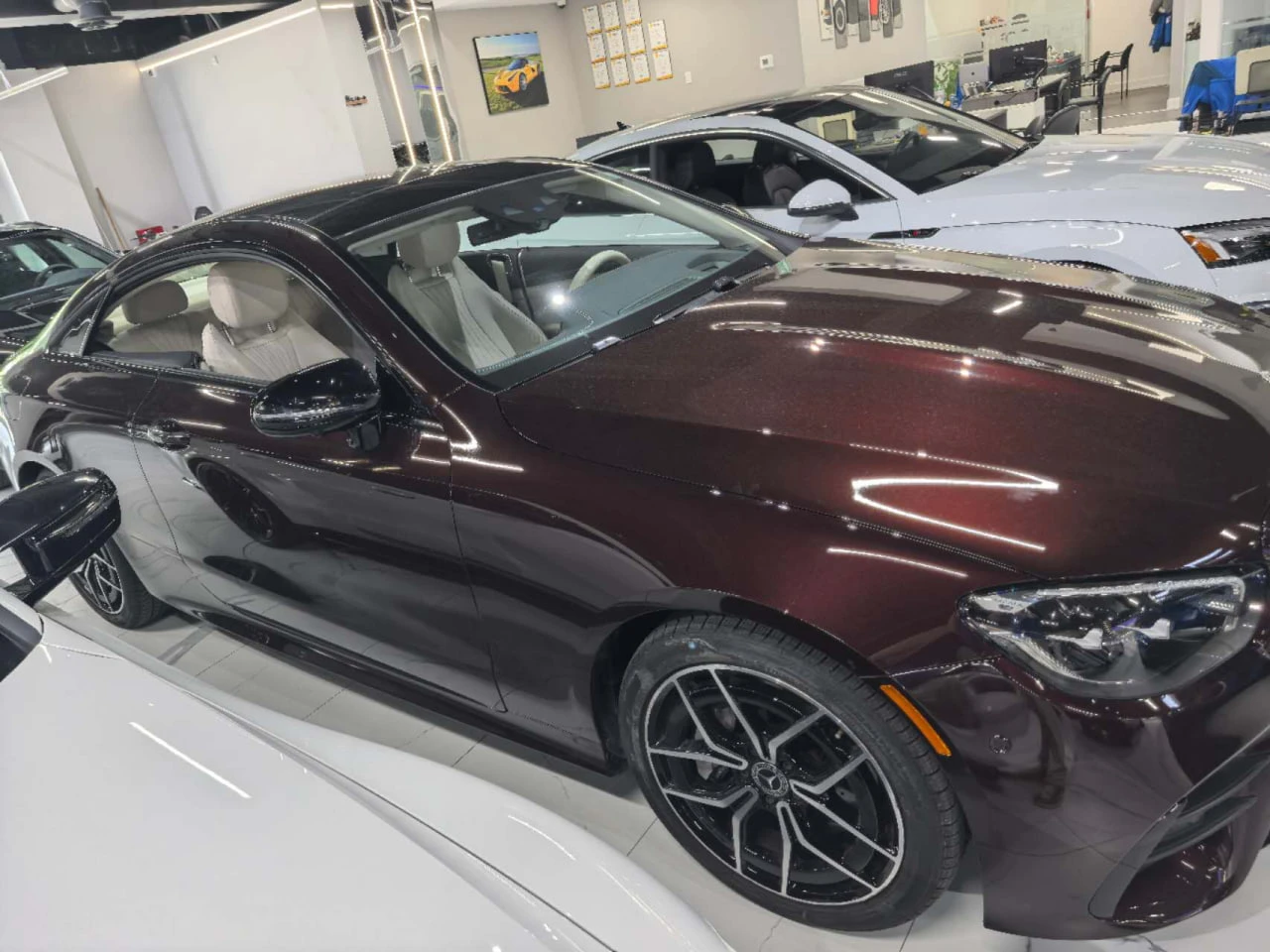 Mercedes-Benz E 450 * CARFAX * АВТО КРЕДИТ * ЦЕНА ДО БГ! - изображение 3