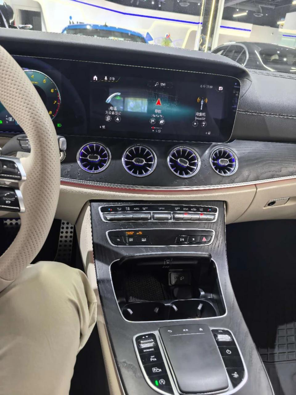 Mercedes-Benz E 450 * CARFAX * АВТО КРЕДИТ * ЦЕНА ДО БГ! - изображение 8