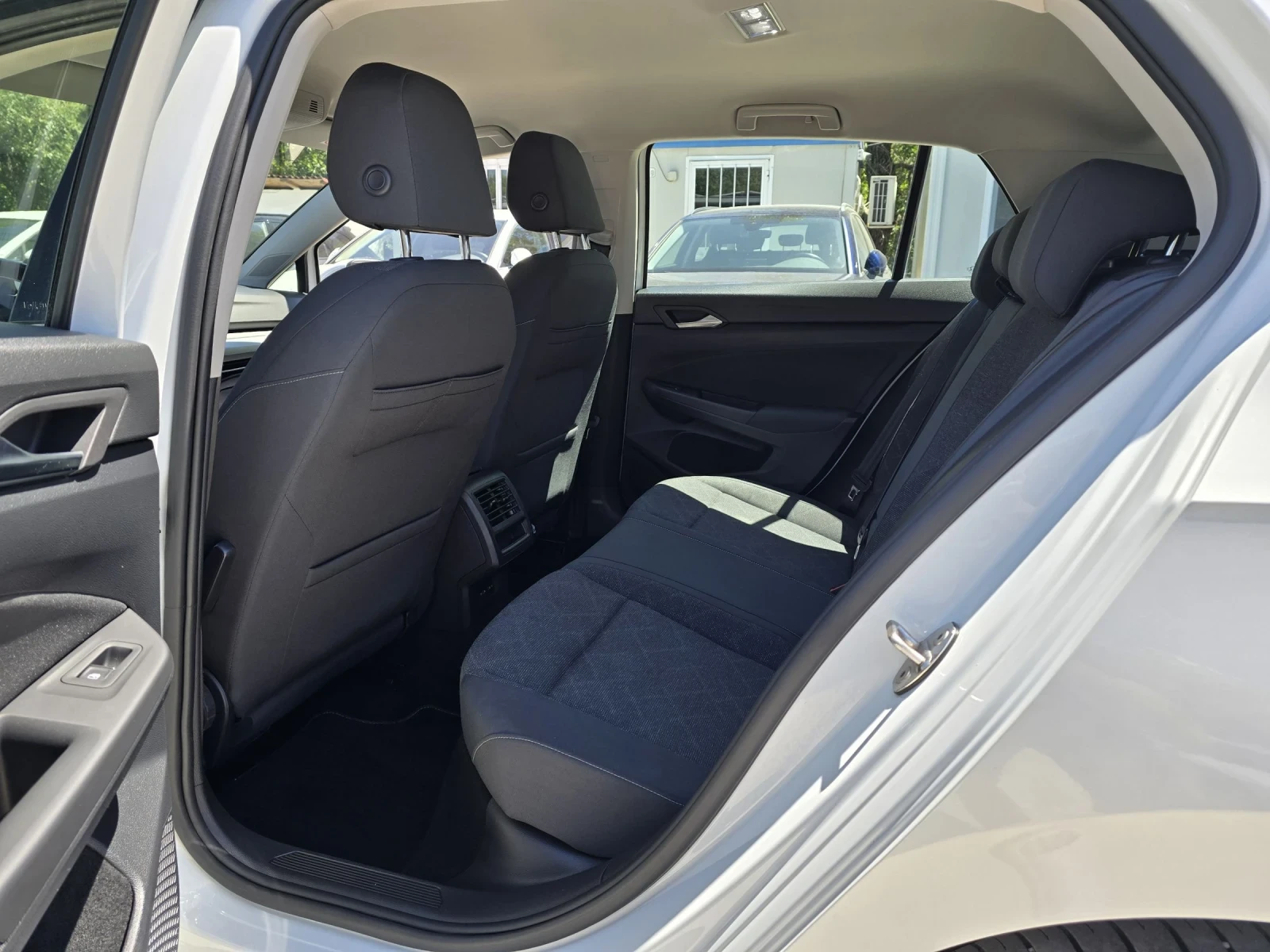 VW Golf 1.5tsi 130.    | Mobile.bg   11