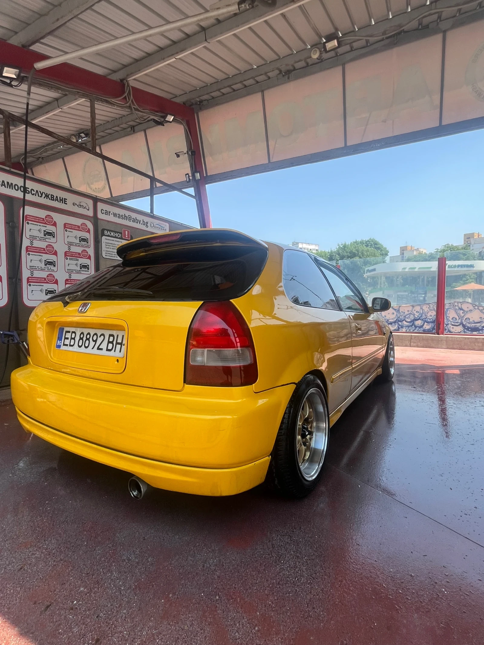 Honda Civic 1.5 - изображение 3