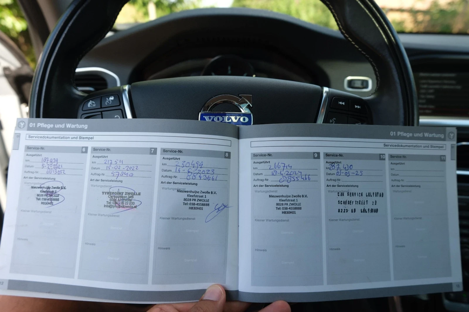 Volvo V60 2.4 D6 AWD Plug-ln Hybrid Pure Limited | Mobile.bg — изображение 14