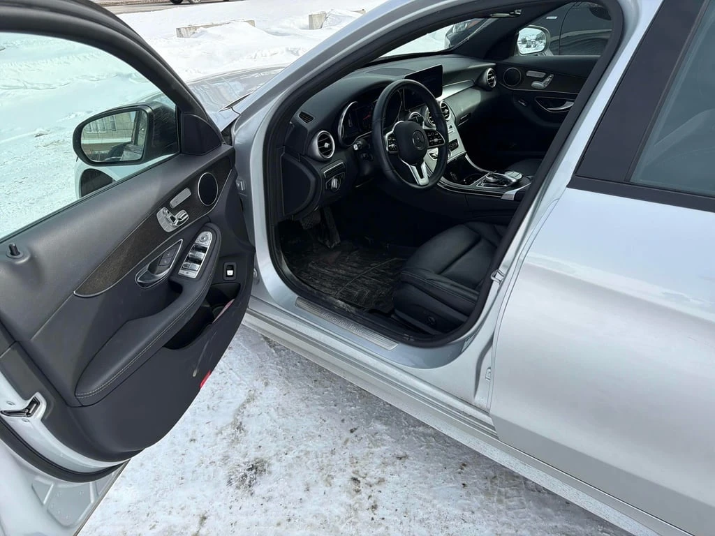 Mercedes-Benz C 300 4MATIC * Панорама * AMG Line * Подгреви * KEYLESS - изображение 5