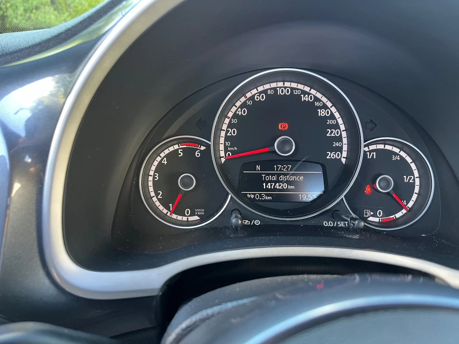 VW Beetle 2.0TDI Coccinelle , снимка 9 - Автомобили и джипове - 54417335