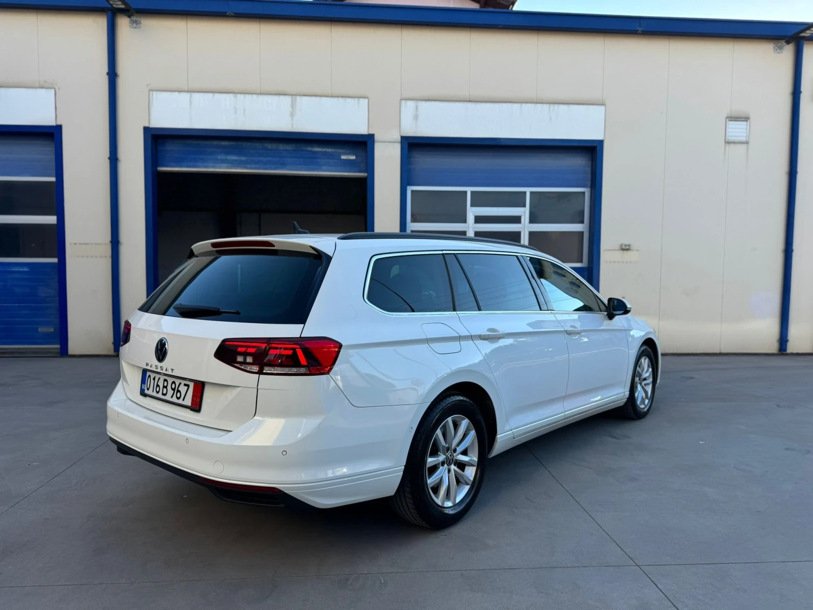 VW Passat b8, снимка 4 - Автомобили и джипове - 54723467