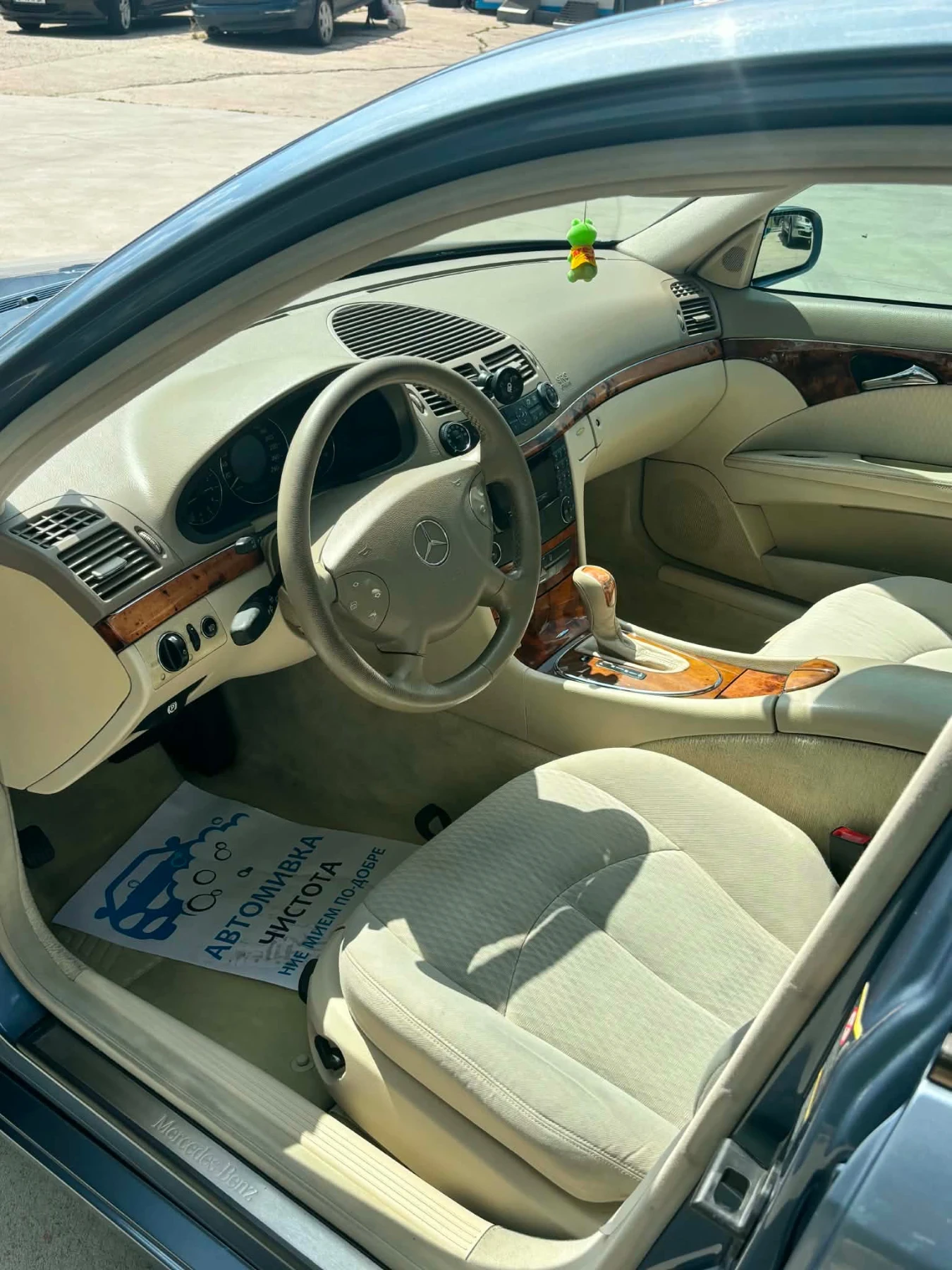 Mercedes-Benz E 270 CDI, снимка 3 - Автомобили и джипове - 54756070