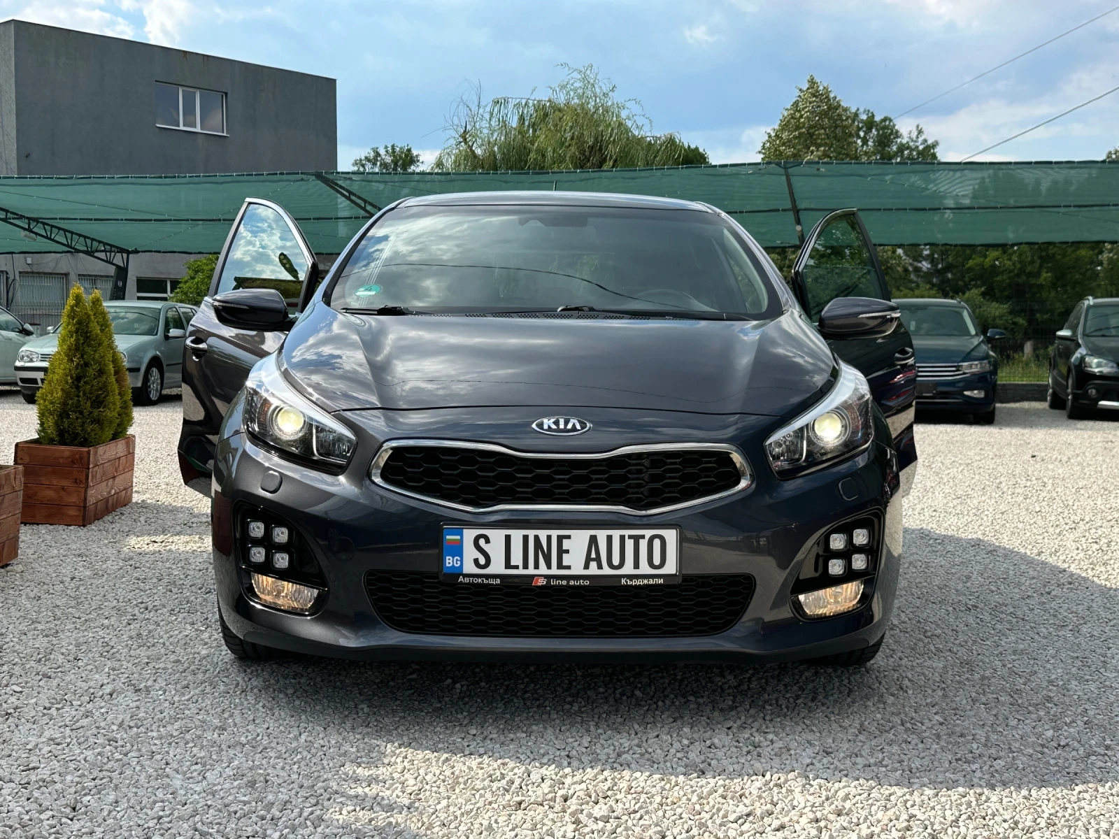 Kia Ceed GT Line* Xenon* Камера* Автоматик* , снимка 3 - Автомобили и джипове - 55067523