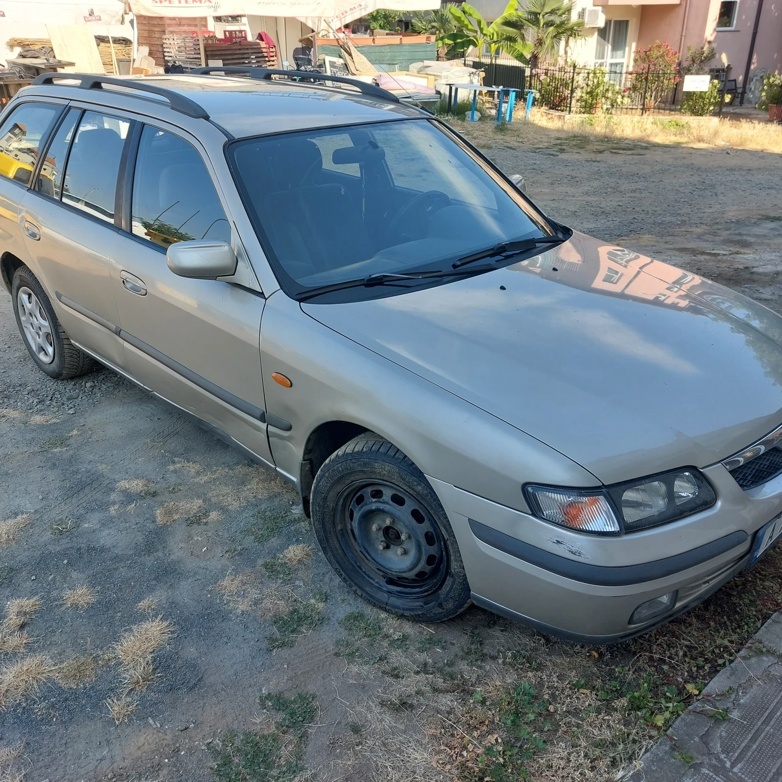 Mazda 626 1.8i, снимка 6 - Автомобили и джипове - 55142161