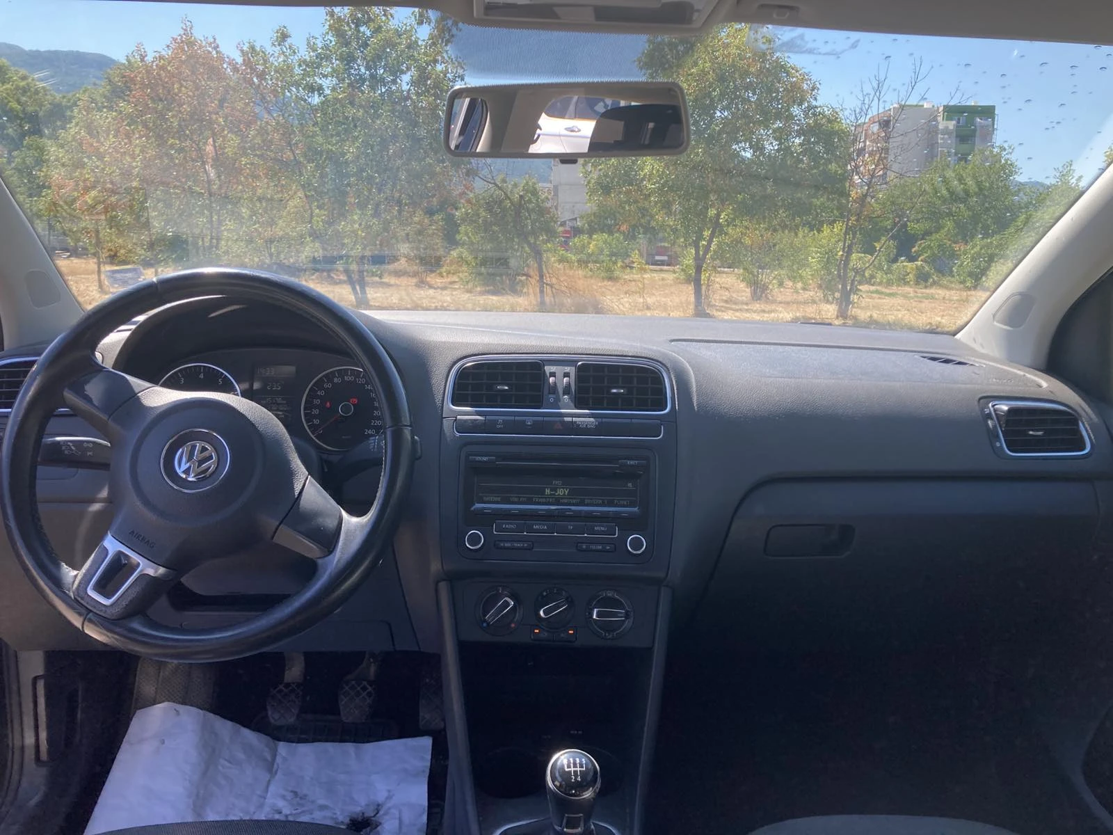 VW Polo 1.2i, снимка 10 - Автомобили и джипове - 55737080