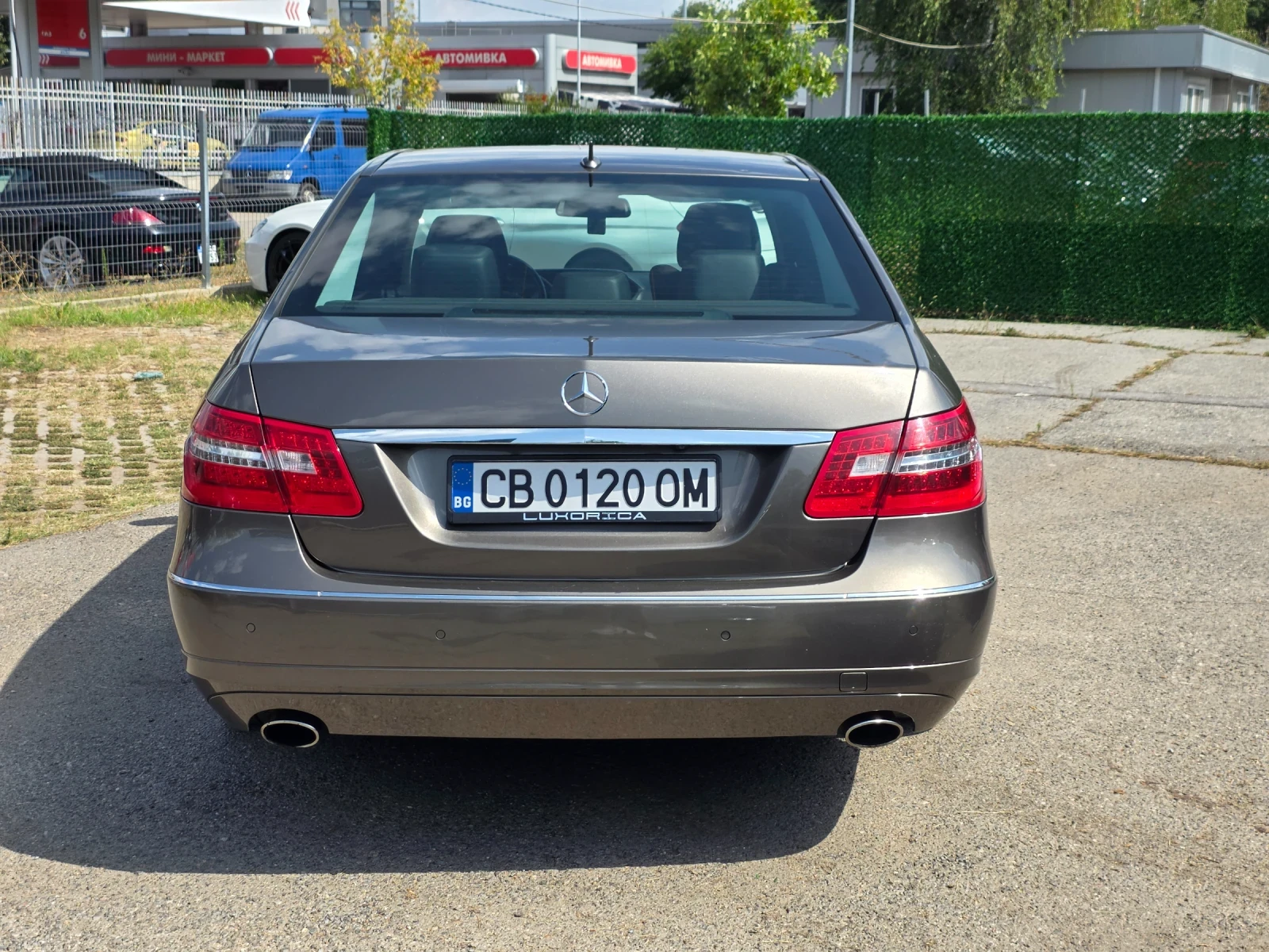Mercedes-Benz E 350 AVANGARDE ПЕРФЕКТЕН, снимка 5 - Автомобили и джипове - 55821740