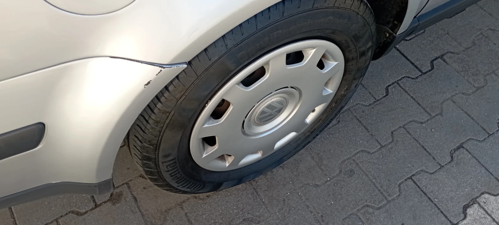 VW Passat 1.9tdi, снимка 4 - Автомобили и джипове - 55825362