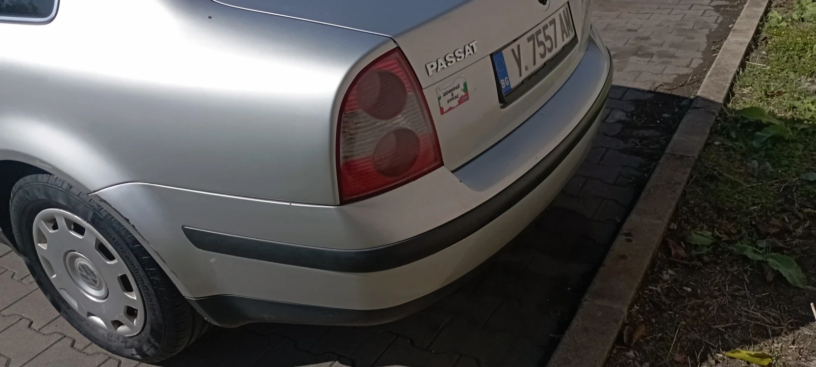 VW Passat 1.9tdi, снимка 5 - Автомобили и джипове - 55825362