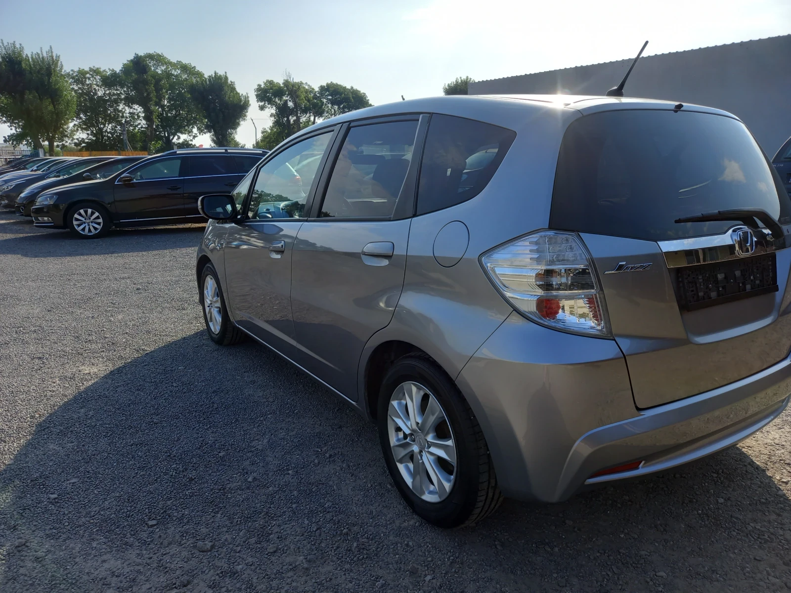 Honda Jazz 1.33i HYBRID, снимка 6 - Автомобили и джипове - 55829487