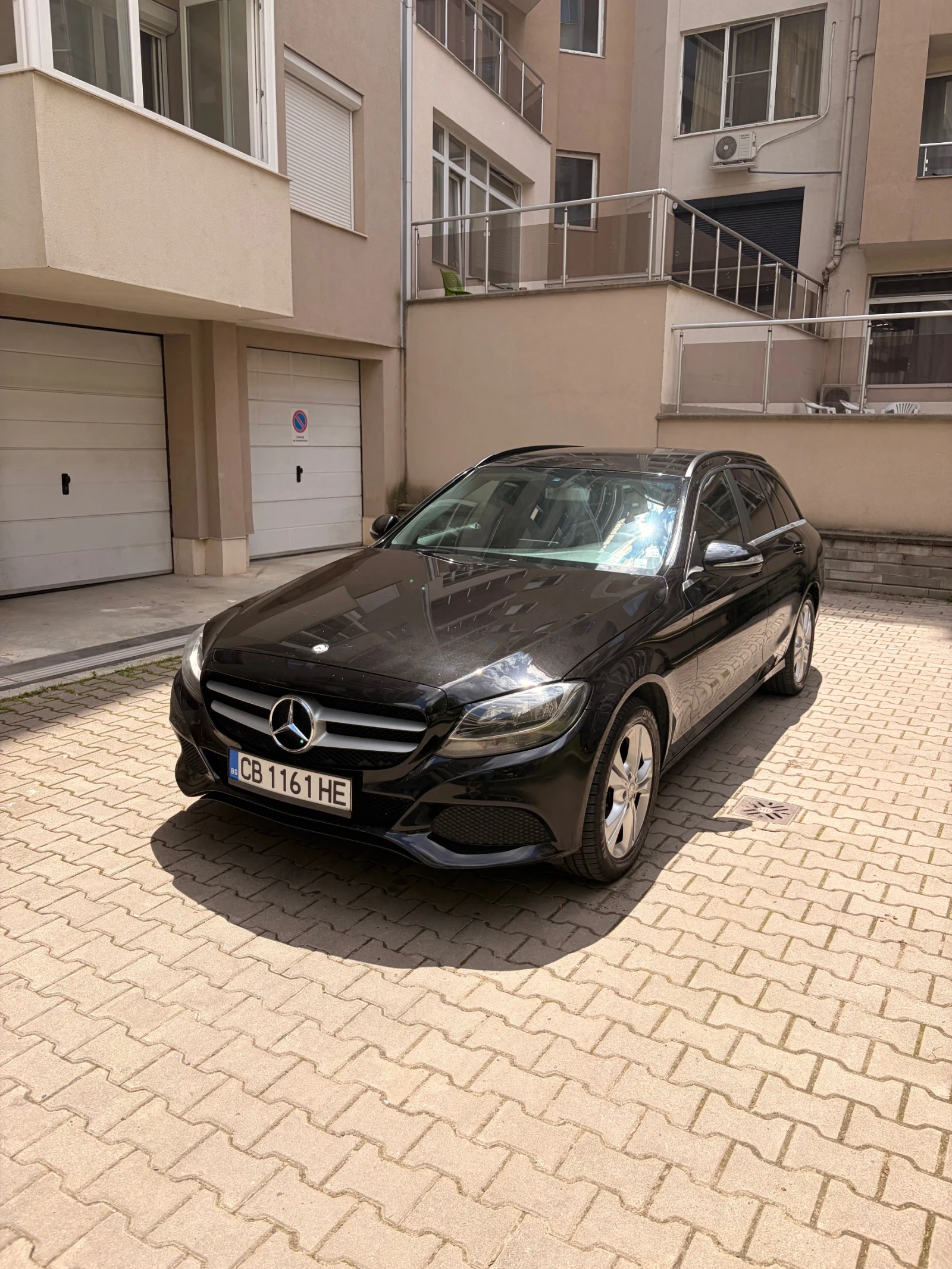 Mercedes-Benz B 180
