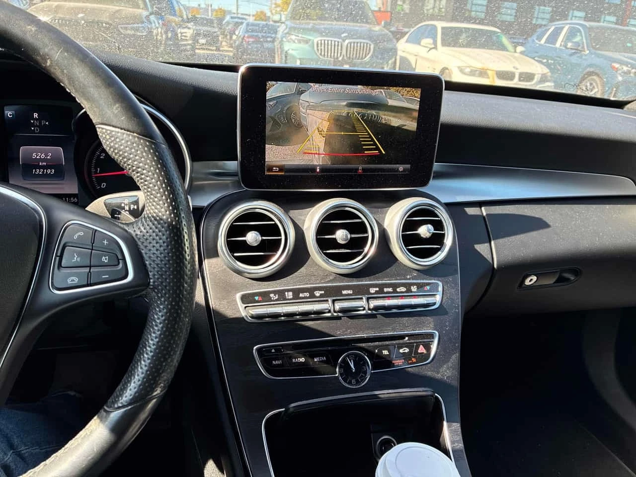 Mercedes-Benz C 300 4MATIC * ГЛАВНО ПРЕДСТАВИТЕЛСТВО НА BMW* , снимка 11 - Автомобили и джипове - 56217624