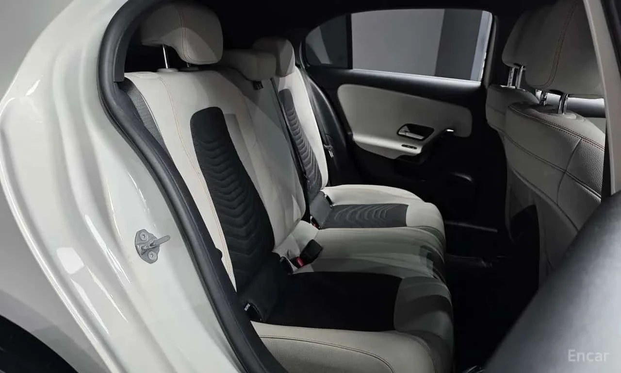 Mercedes-Benz A 220 / HATCHBACK / ��������� ���� �� �������� | Mobile.bg � ����������� 12