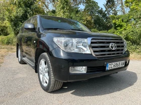 Toyota Land cruiser 200 V8, снимка 1