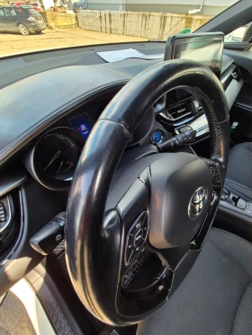 Toyota C-HR 1.8.HYBRID!!122кс бензин! - 15700 € / 30706.53 лв. - 28426574 11