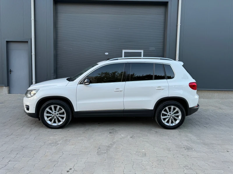 VW Tiguan, снимка 5 - Автомобили и джипове - 48236764