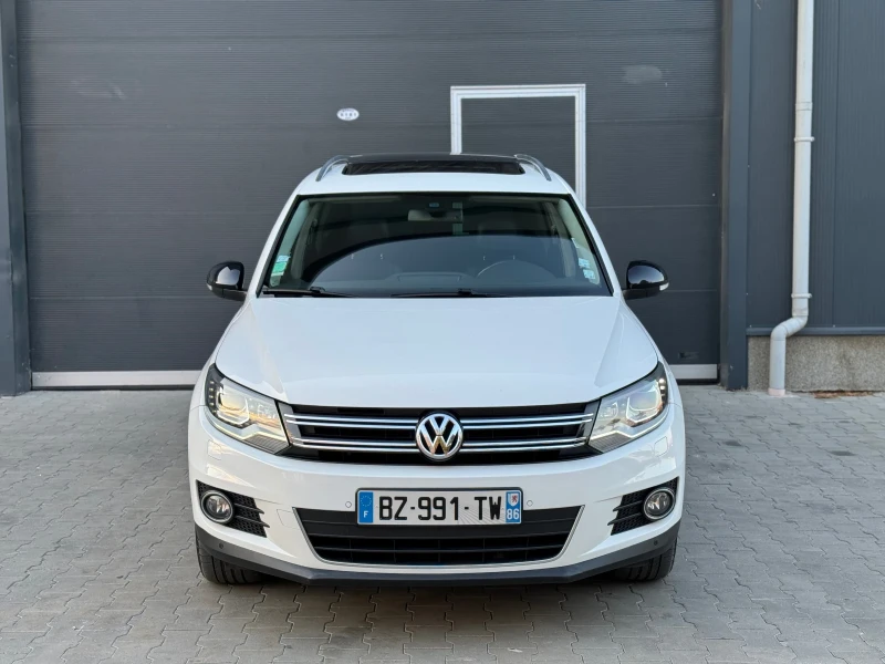 VW Tiguan, снимка 1 - Автомобили и джипове - 48236764