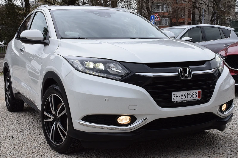 Honda Hr-v 1.6ШВЕЙЦАРИЯ-КОЖА/НАВИ/ЛЕД ФАРОВЕ/ПАНОРАМА/ПОДГРЕВ, снимка 4 - Автомобили и джипове - 49512624