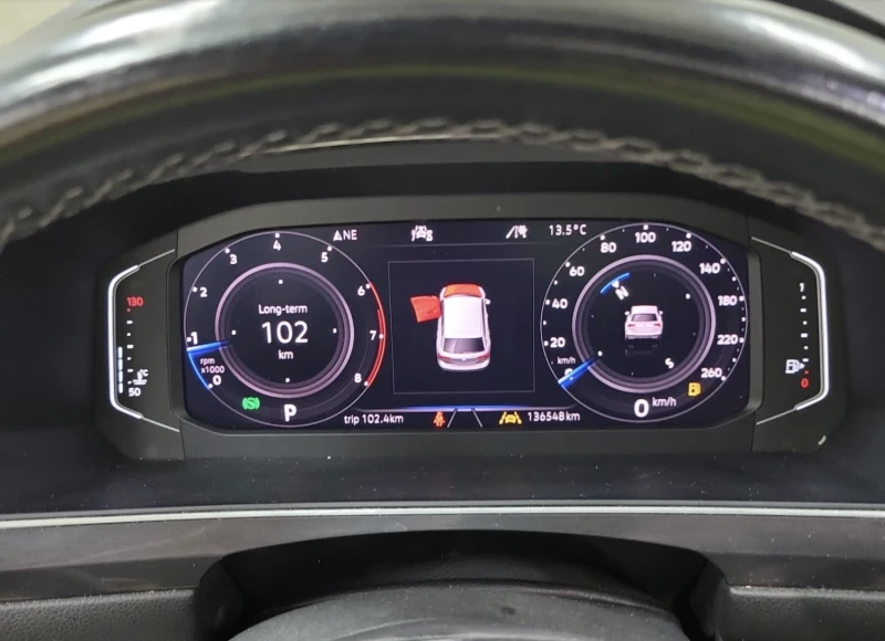 VW Tiguan HIGHLINE, снимка 10 - Автомобили и джипове - 52749896