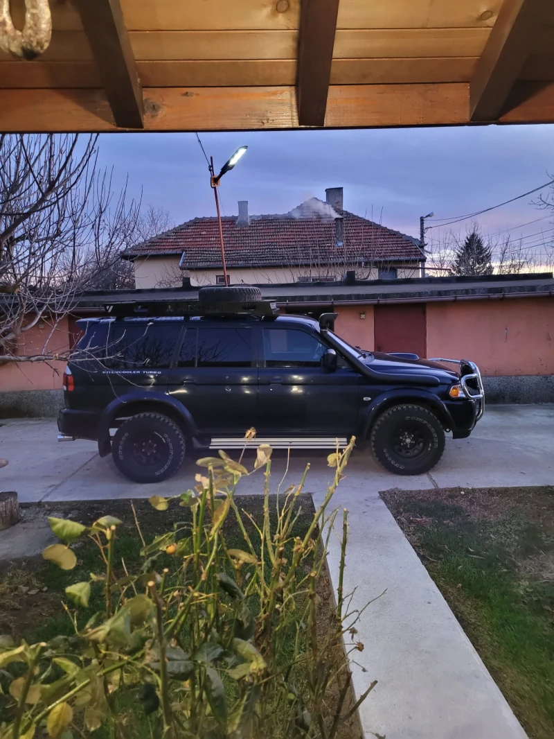 Mitsubishi Pajero sport, снимка 2 - Автомобили и джипове - 52870155