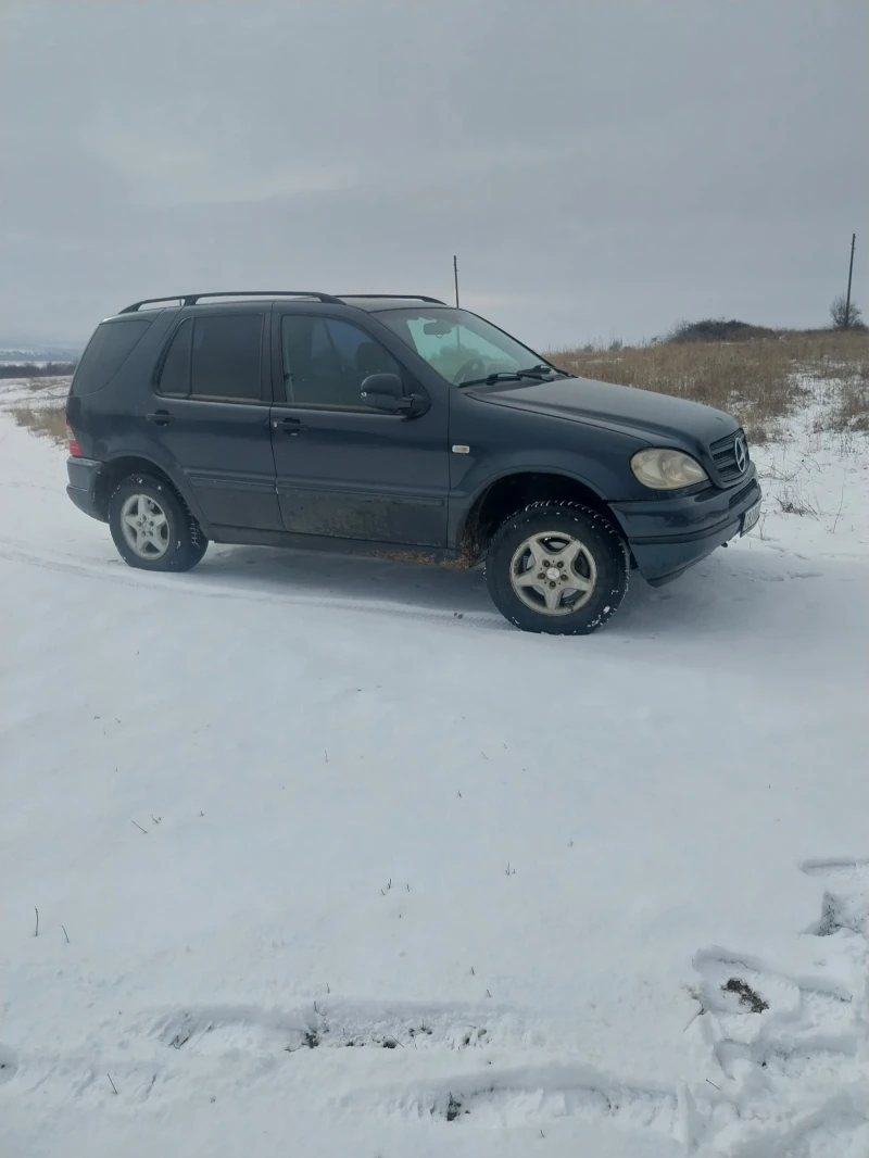 Mercedes-Benz ML 270 Джип, снимка 2 - Автомобили и джипове - 53189239