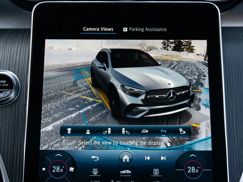 Mercedes-Benz GLC 300 2024| AMG PK| AMBIENT| DISTRONIK| 360| KEYLESS| 9G, снимка 12 - Автомобили и джипове - 53294403