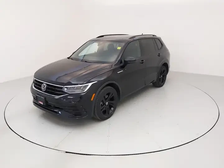 VW Tiguan Comfortline R-Line Black Edition/CARFAX/Blind spot