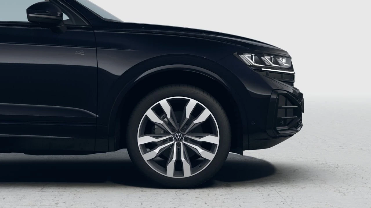 VW Touareg 3.0 TDI 4Motion R-line = NEW = Гаранция - изображение 5