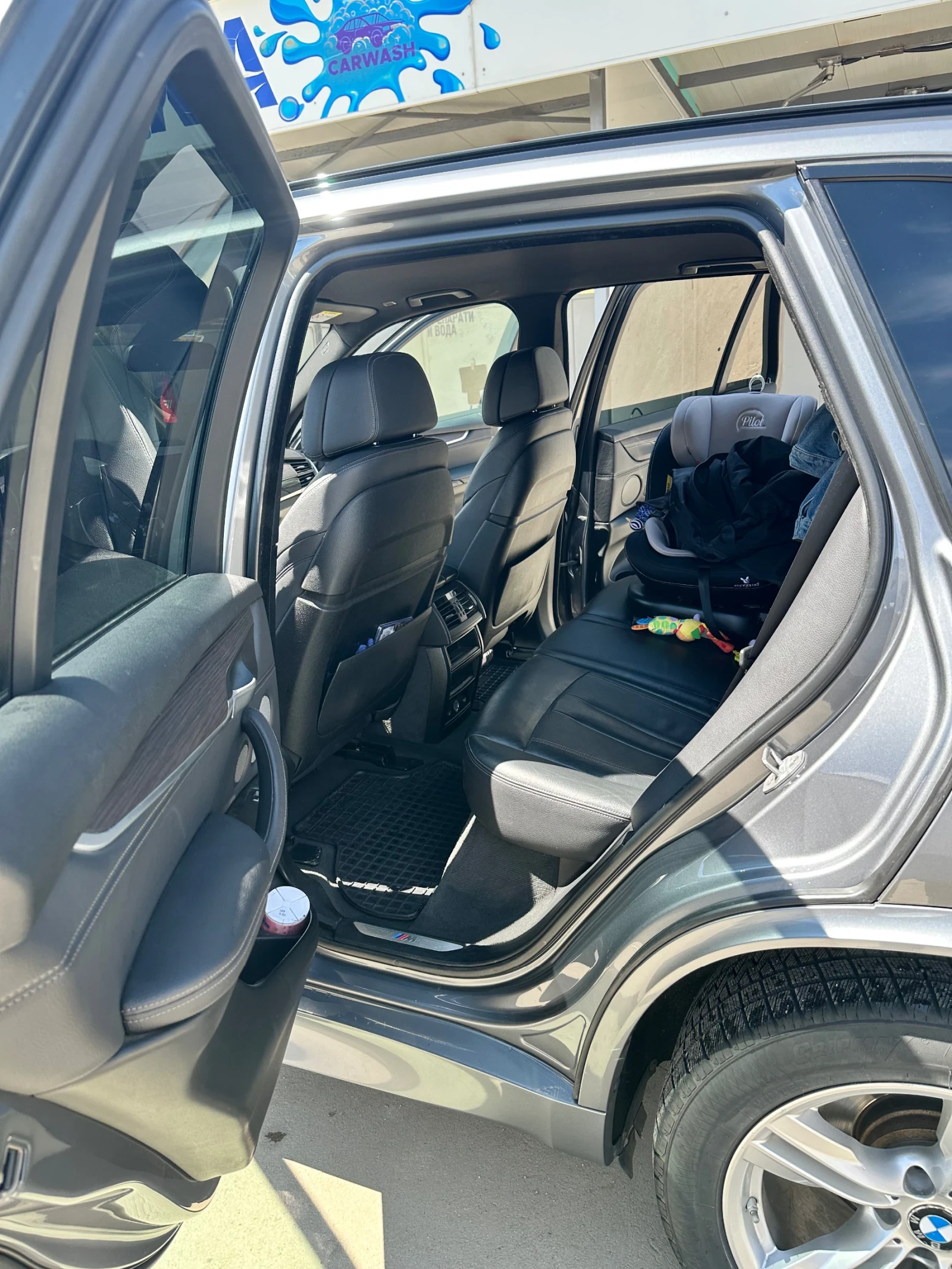 BMW X5 BMW X5 40e M пакет / BMW сервизна история / Harman, снимка 11 - Автомобили и джипове - 53816858