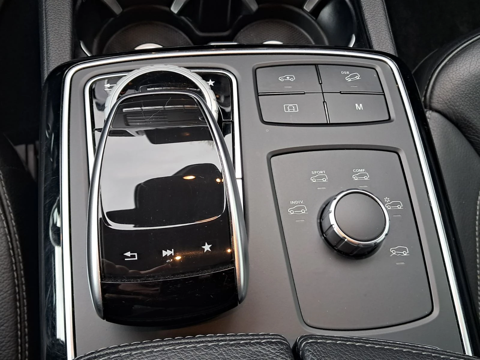 Mercedes-Benz GLE 350 4Matic, снимка 13 - Автомобили и джипове - 54039818