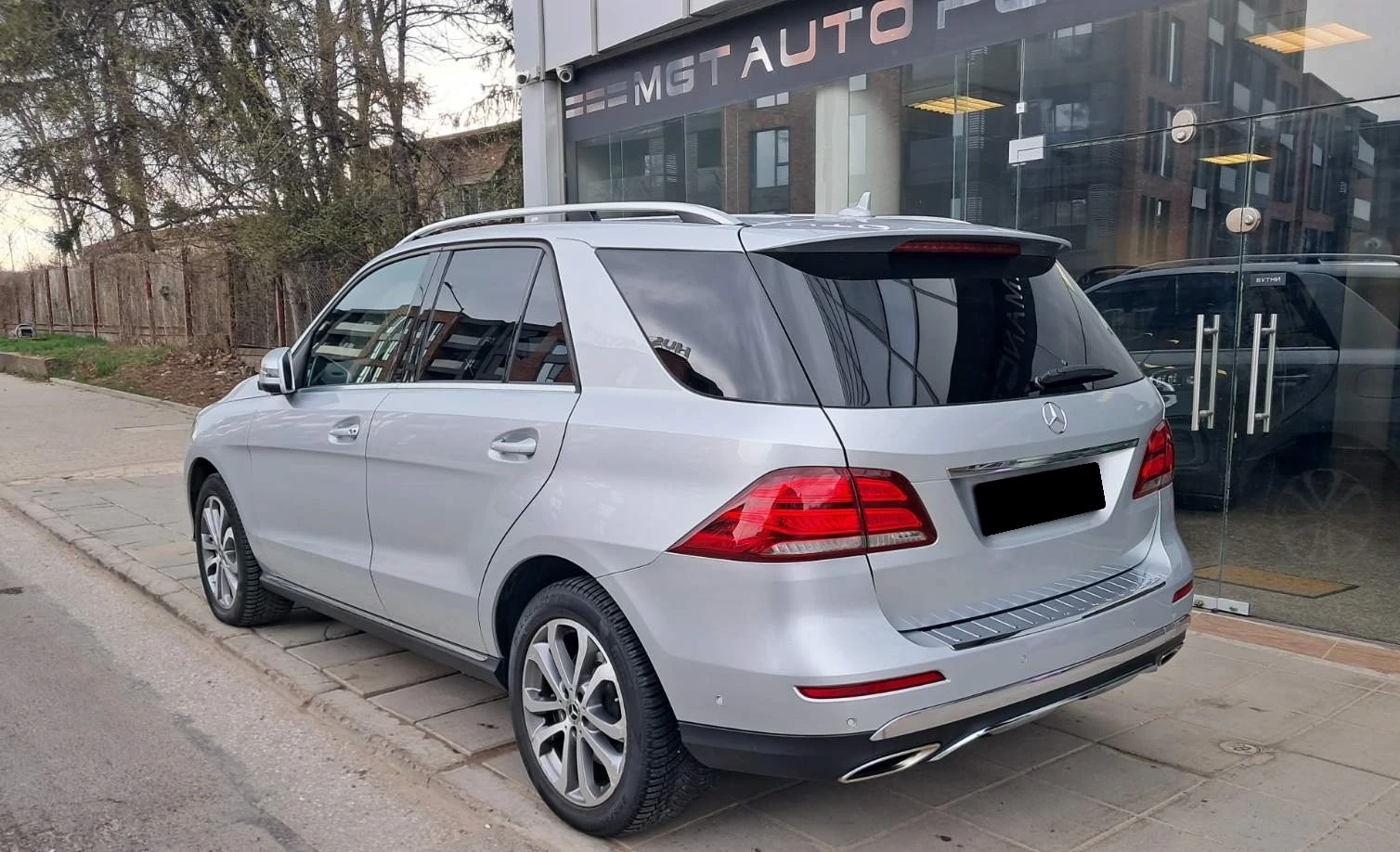 Mercedes-Benz GLE 350 4Matic, снимка 6 - Автомобили и джипове - 54039818