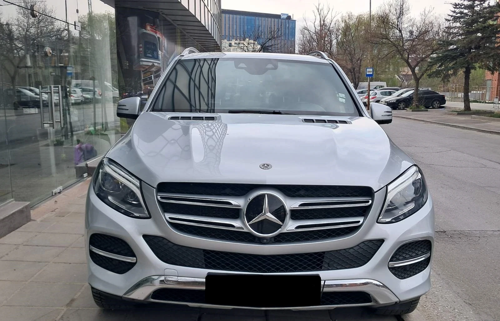 Mercedes-Benz GLE 350 4Matic, снимка 3 - Автомобили и джипове - 54039818