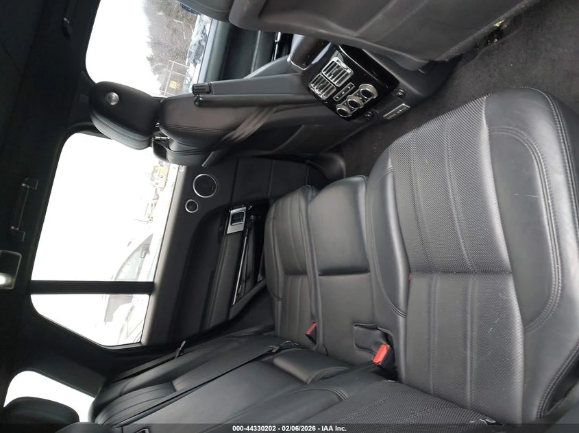 Land Rover Range rover 3.0L V6 Supercharged Hse, снимка 8 - Автомобили и джипове - 54369930