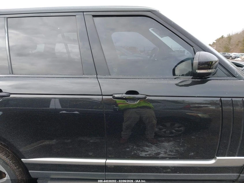 Land Rover Range rover 3.0L V6 Supercharged Hse, снимка 13 - Автомобили и джипове - 54369930