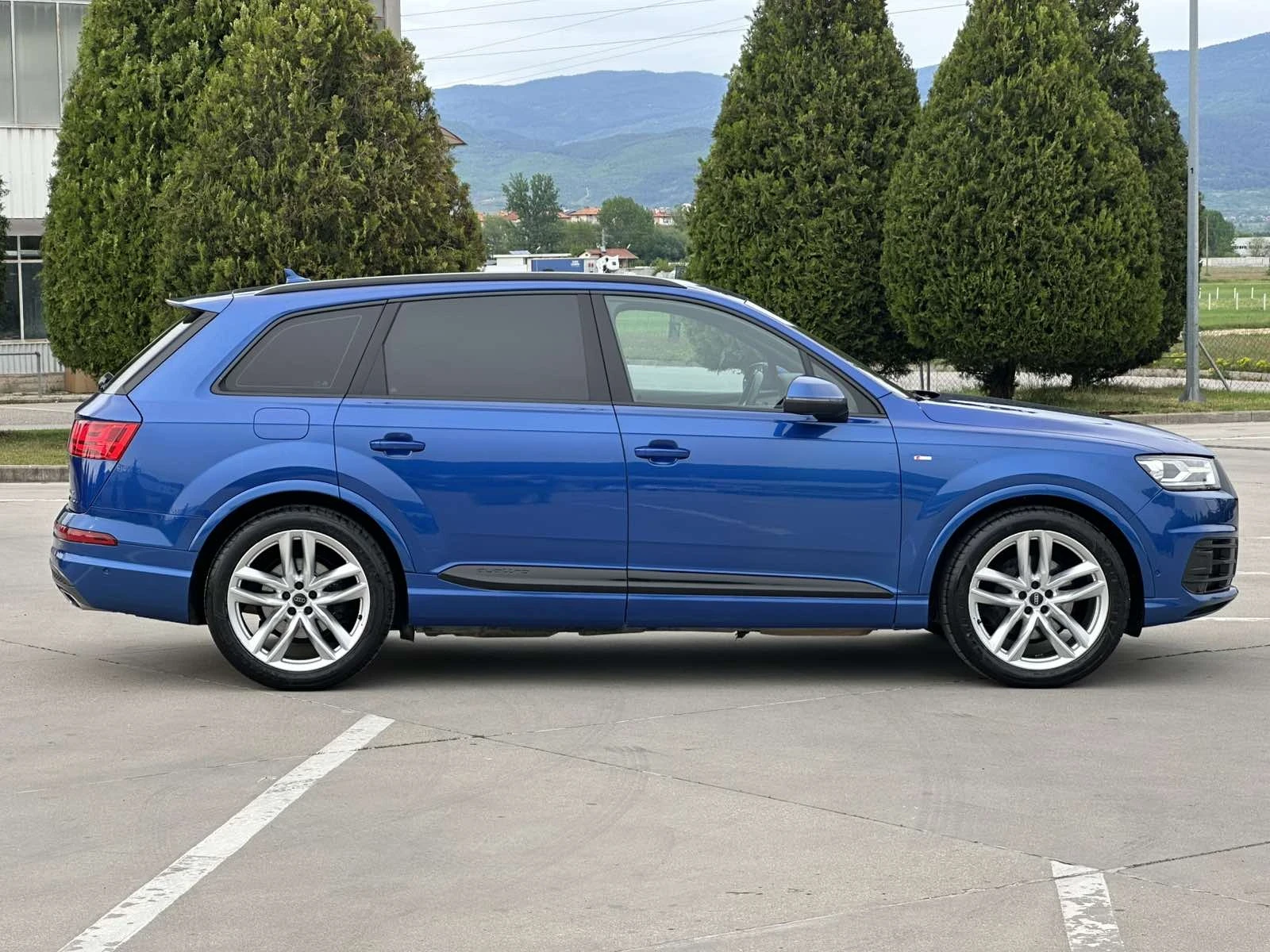 Audi Q7 3.0TDI S-LINE Distronik Podgrev LIZING!!!BARTER!!!, снимка 4 - Автомобили и джипове - 54458886