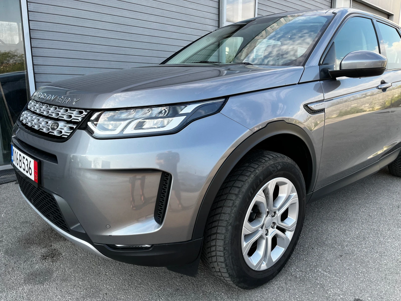 Land Rover Discovery Sport 2.0d hybrid, снимка 6 - Автомобили и джипове - 55630855