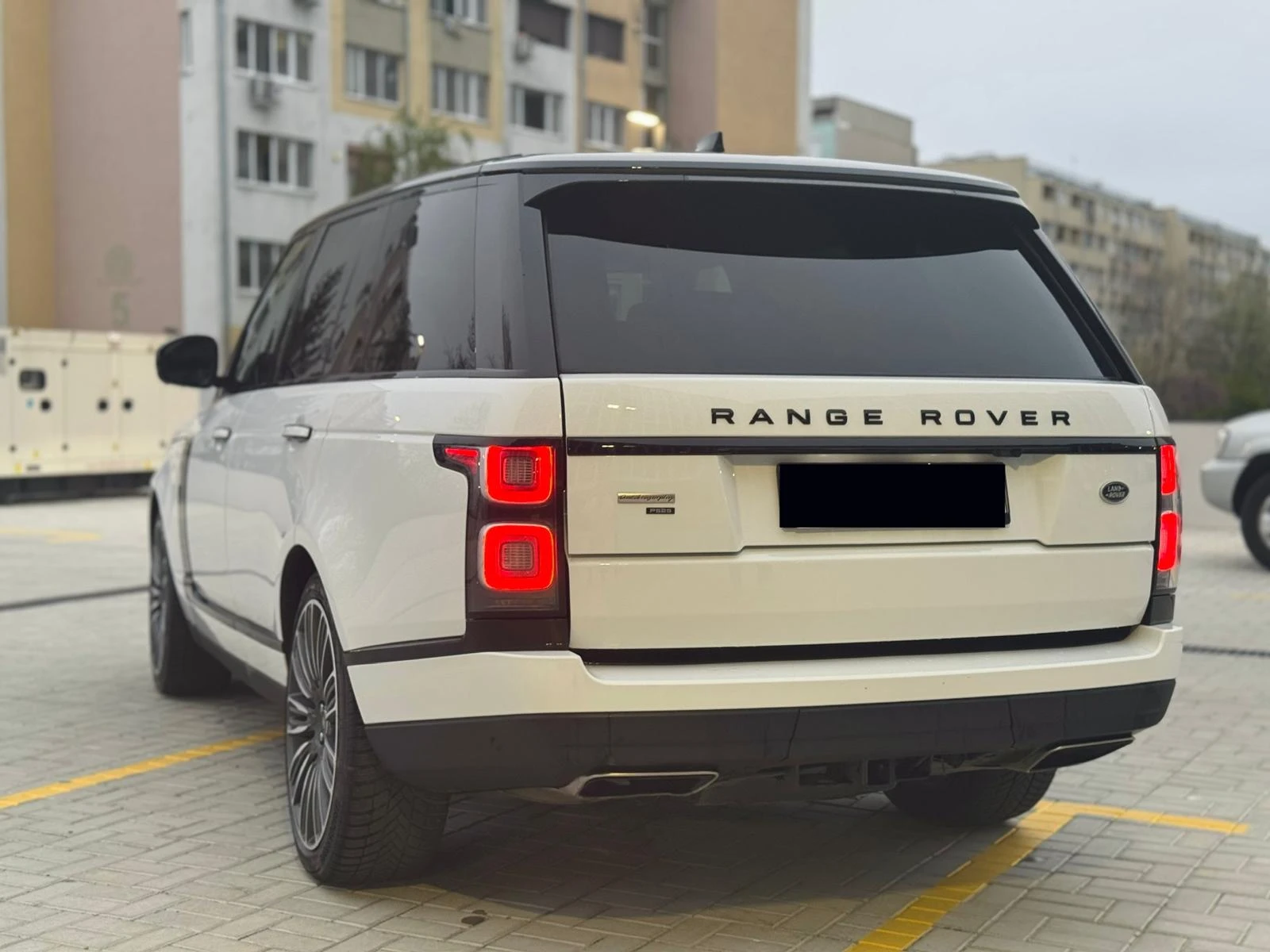 Land Rover Range rover Autobiography, снимка 3 - Автомобили и джипове - 55852801