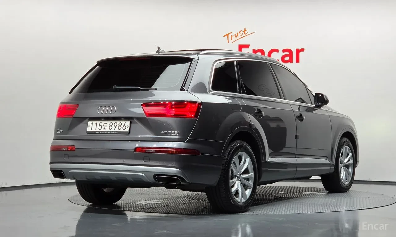 Audi Q7 45 TFSI FULL EXTRAS, снимка 4 - Автомобили и джипове - 55951332