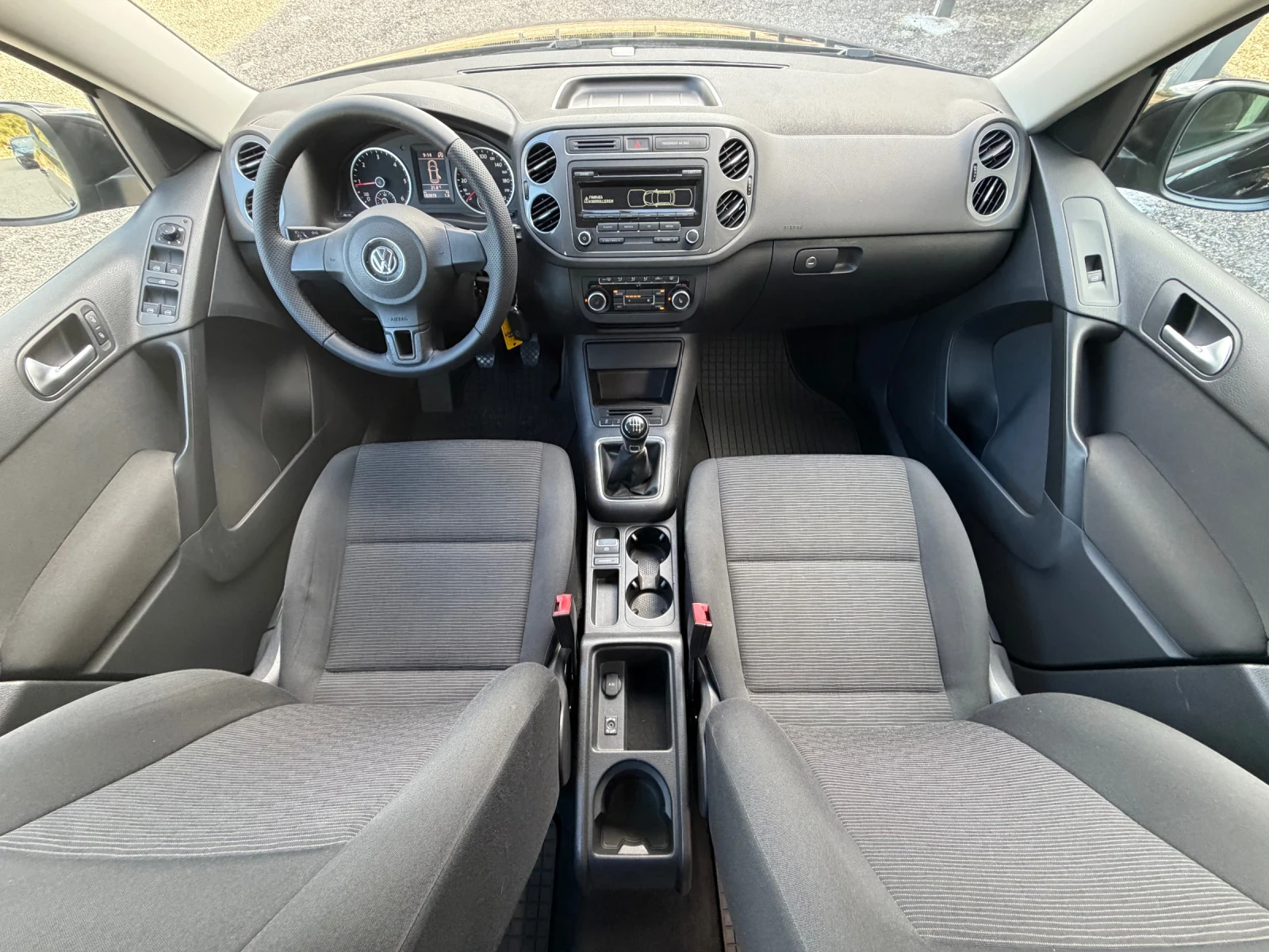 VW Tiguan 2.0TDI* 4MOTION* REALNI KM* , снимка 10 - Автомобили и джипове - 55955199
