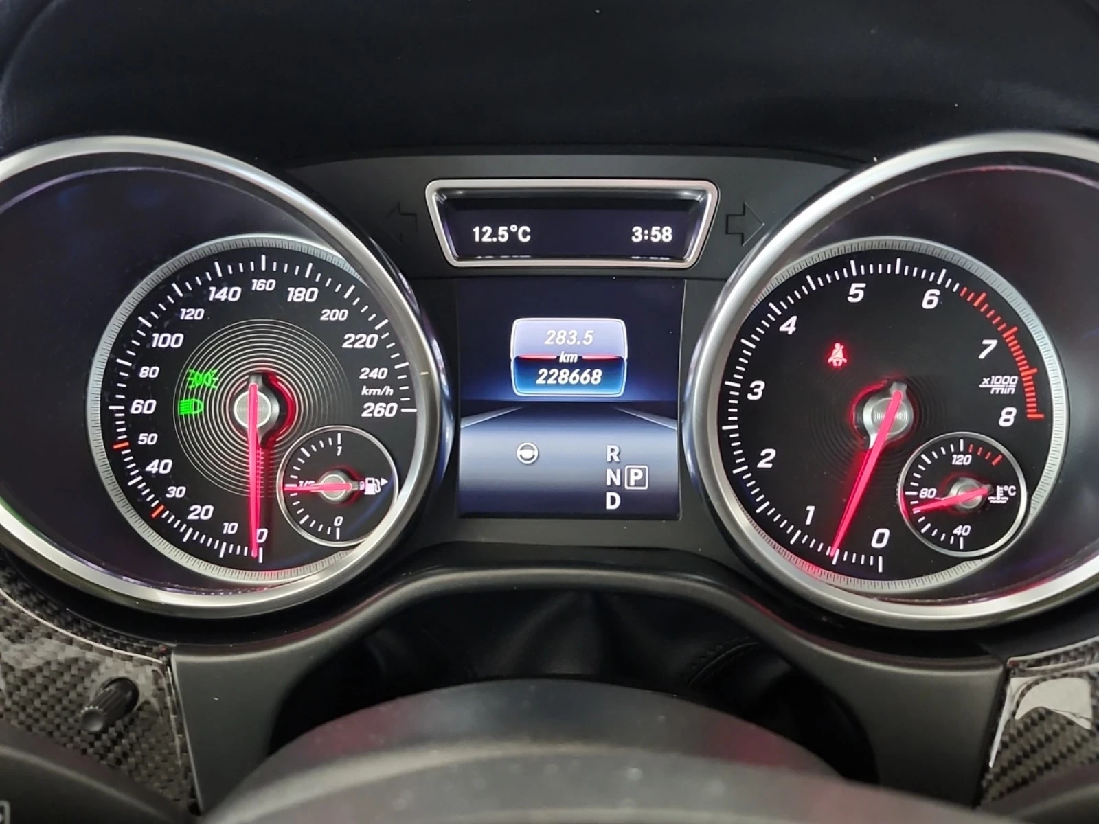 Mercedes-Benz GLS * 550 * CARFAX * Един собственик * Без инциденти *, снимка 6 - Автомобили и джипове - 56027467