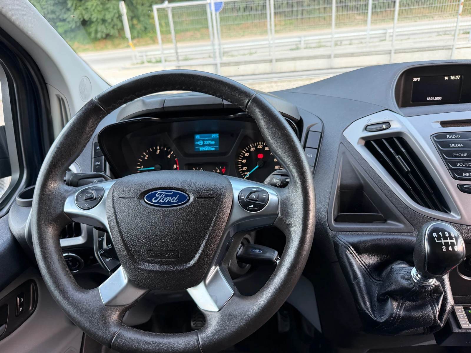 Ford Transit Custom 2.0TDCI* Хладилен* EVRO6, снимка 15 - Бусове и автобуси - 55342760