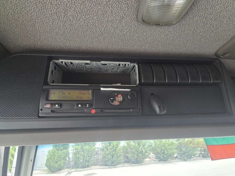 Daf CF Фургон, снимка 7 - Камиони - 53390007