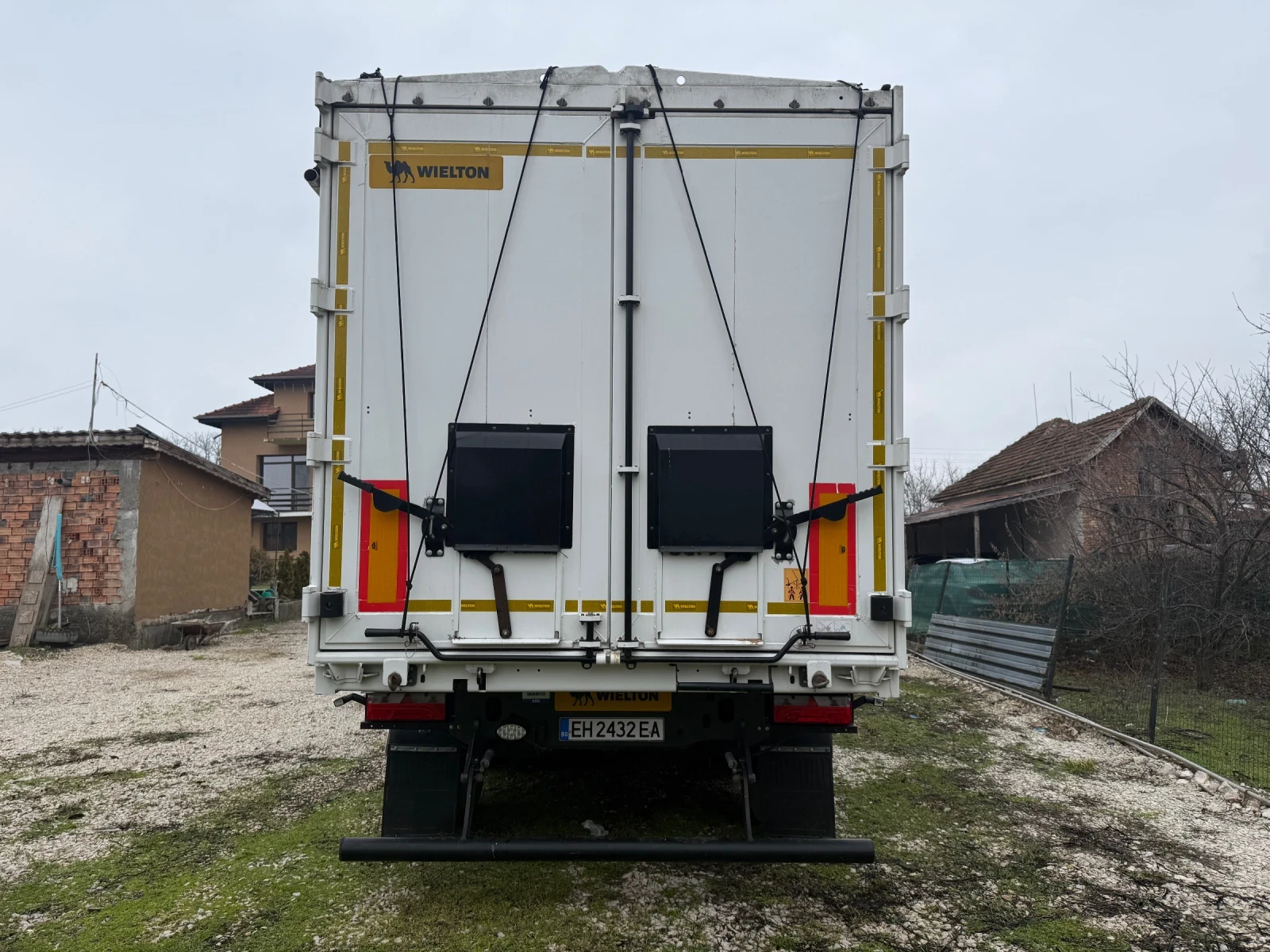 ����������� Wielton ������� * 67��� * ������ | Mobile.bg � ����������� 7