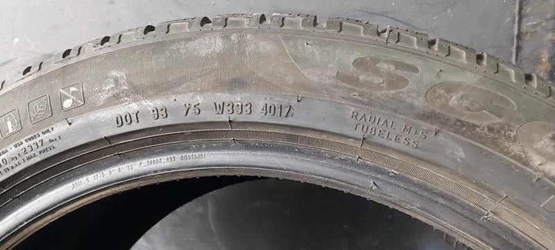 Гуми Зимни 315/35R20, снимка 7 - Гуми и джанти - 35123339