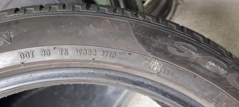 Гуми Зимни 315/35R20, снимка 11 - Гуми и джанти - 35123339